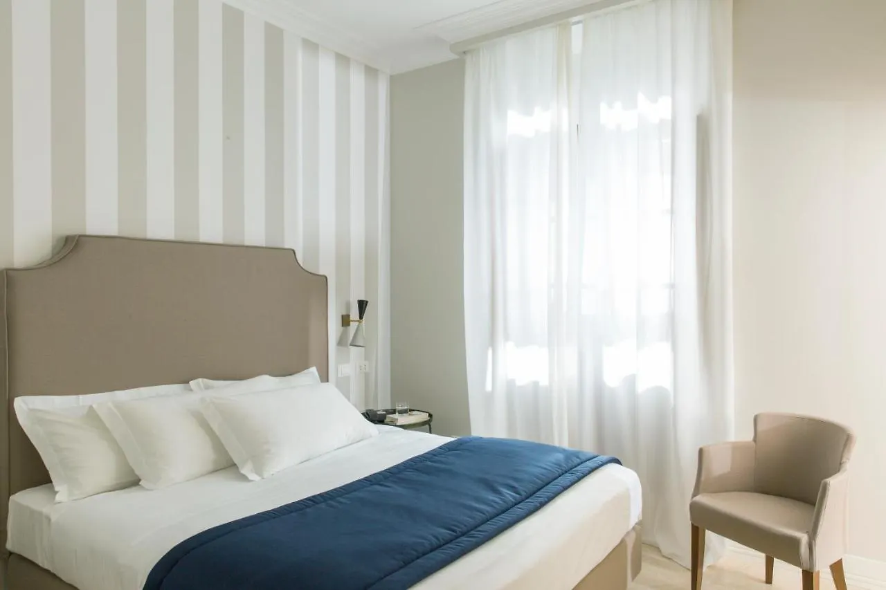 Favilla Hotel Di Charme Rom 3*,